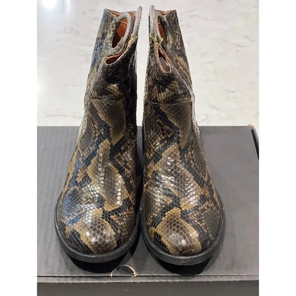 NWT Frye Women’s Snake Print Melissa Pull On Ring Short Ankle Boots Size 6 Olive